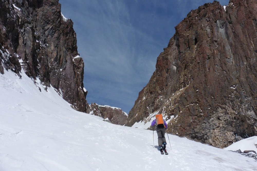 ski-tour ascent to Elbrus south side ски-тур восхождение на Эльбрус с юга